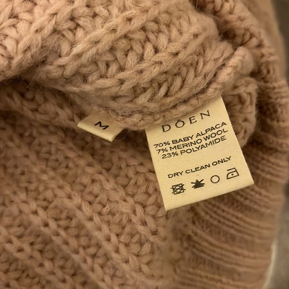 DÔEN Mockneck Sweater - Picture 4 of 4